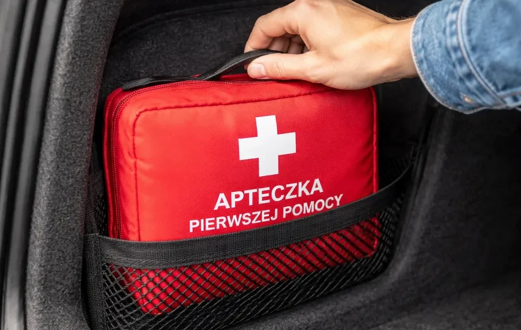 Czy apteczka jest obowiązkowa w samochodzie